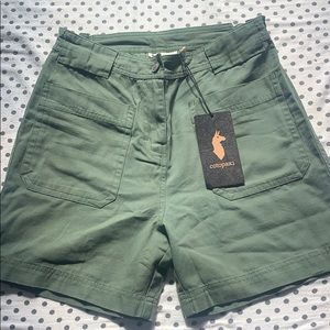 Cotopaxi campana short